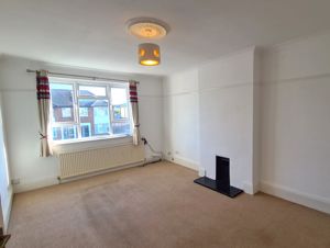 Lounge- click for photo gallery